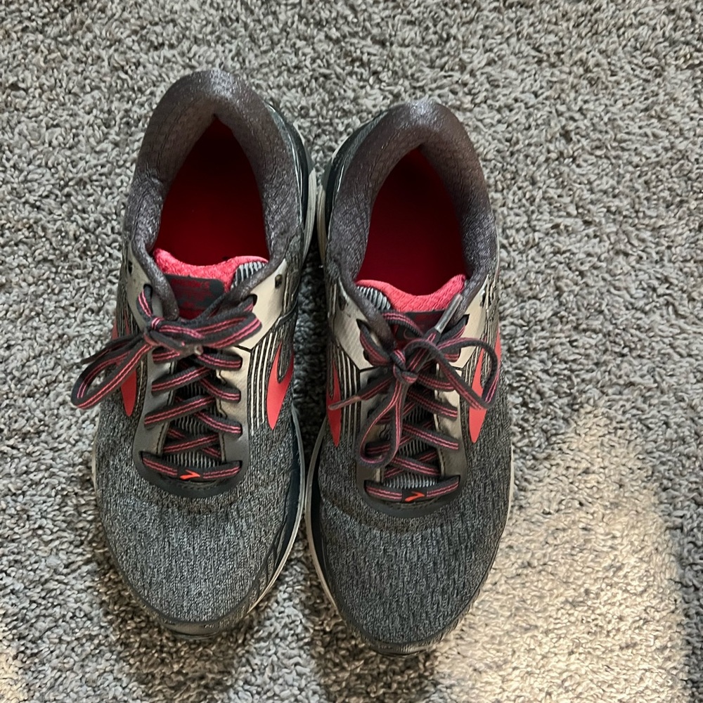 Brooks adrenaline sneakers